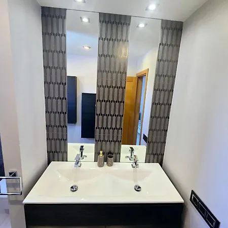 Oasis House Дом отдыха Маспаломас