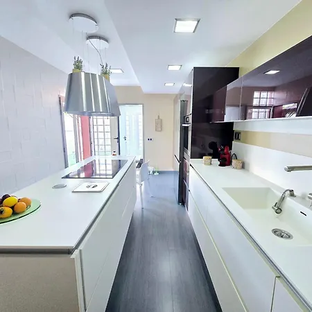 Oasis House Дом отдыха Маспаломас